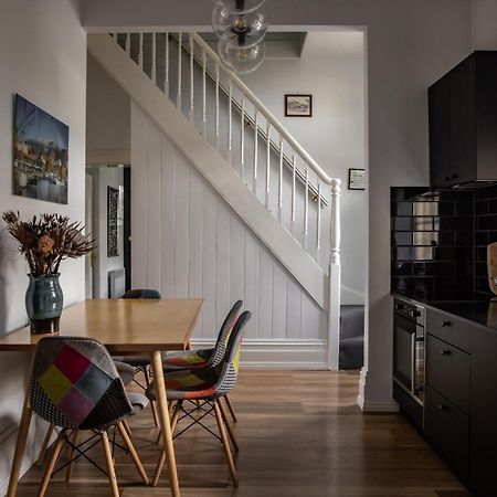Sanctum Boutique Apartments Гобарт Екстер'єр фото